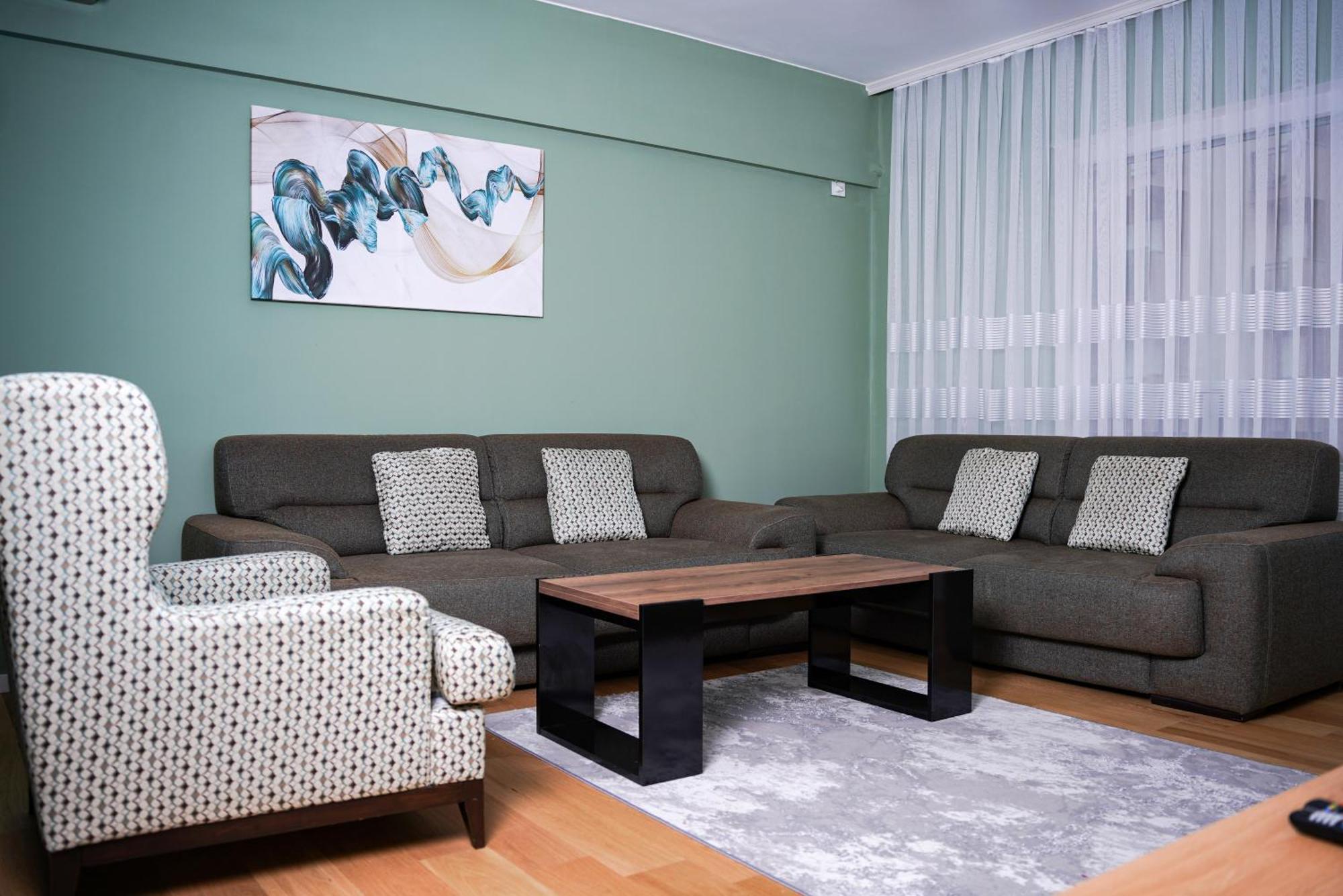 Prishtina Getaway Apartment بريشتاين المظهر الخارجي الصورة